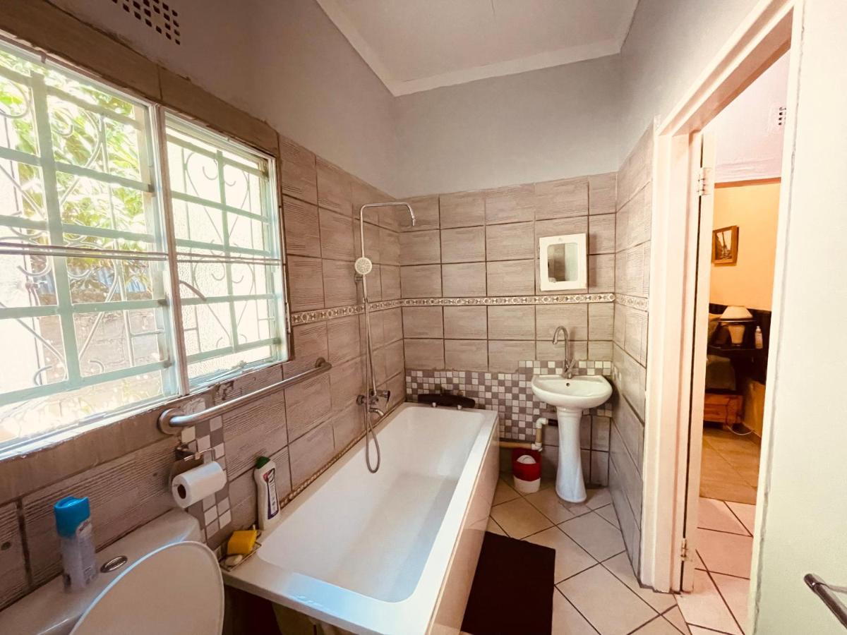 Abrama Bed And Breakfast フランシスタウン エクステリア 写真